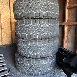 Nitto Ridge Grapplers 35x12.50R18