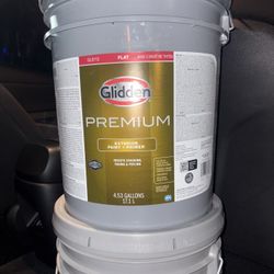 Glidden Premium Exterior Paint and Primer