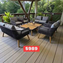 New inbox upgraded patio set with 5inch cushions(we finance and deliver)