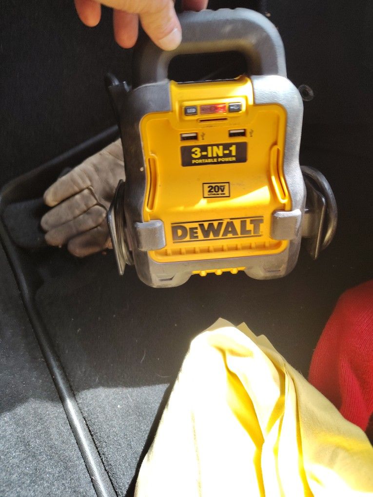 DeWalt 3 In 1 Portable Power