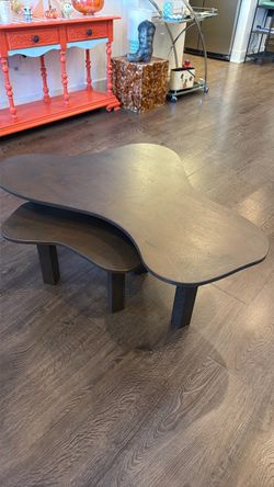 Nesting kidney coffee table