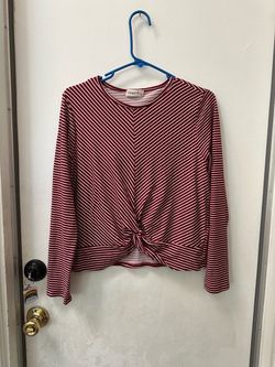 long-sleeve top with a twist-front size S