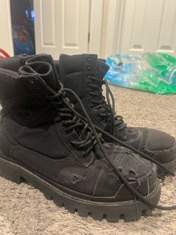 Strike boots