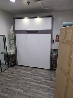 Murphy Queen Bed