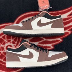 Jordan 1 Low Mocha 