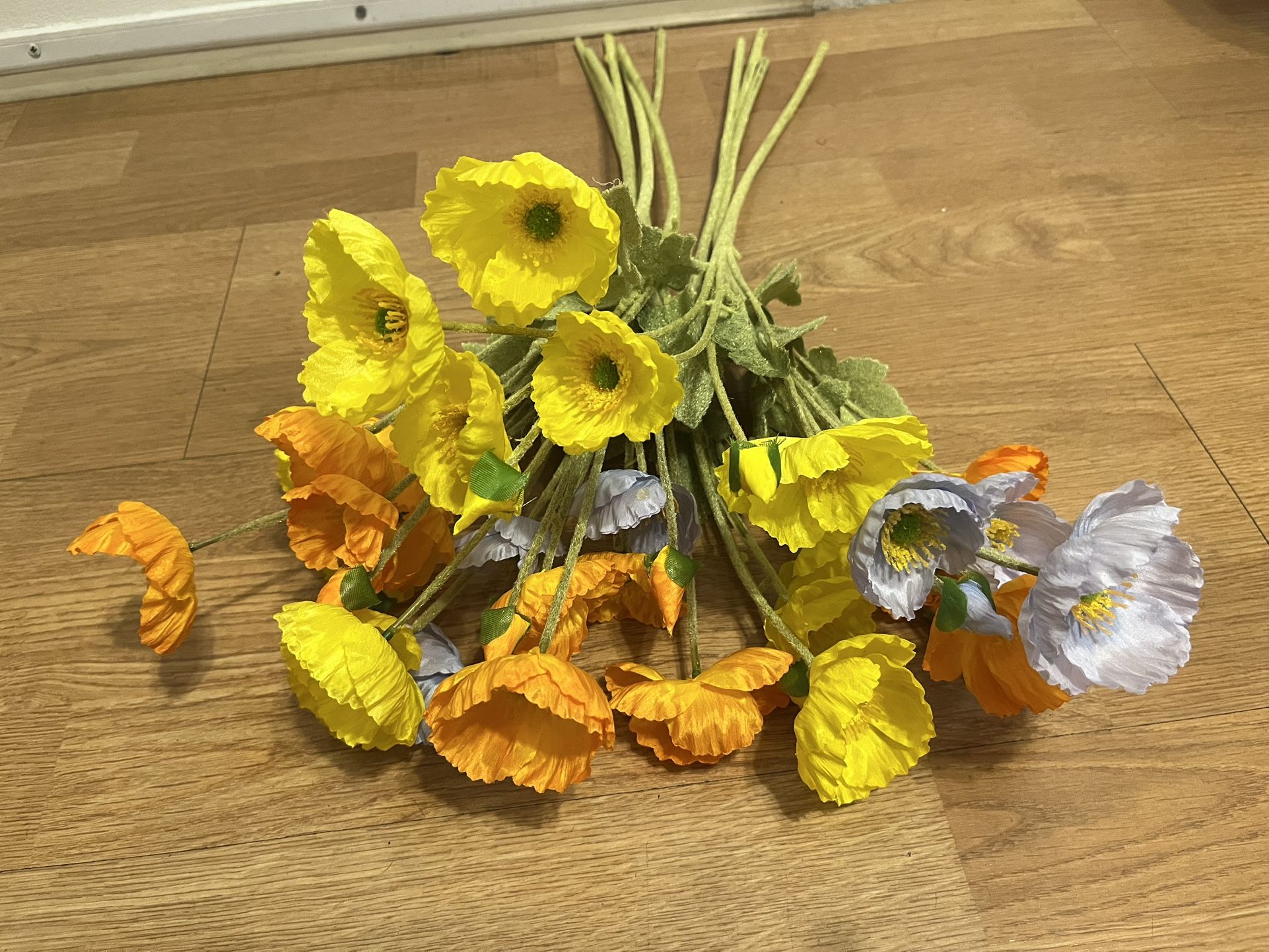 10 Stems of Silk Poppy - Perfect for Weddings, Home, Party Tables, Indoor and Outdoor Decor - Suitable for Thanksgiving, Mother's Day Gifts