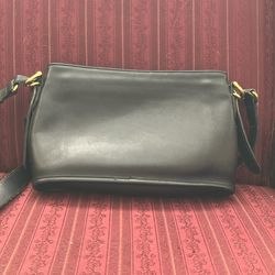 Coach handbag.  Black Vintage 11”x7”
