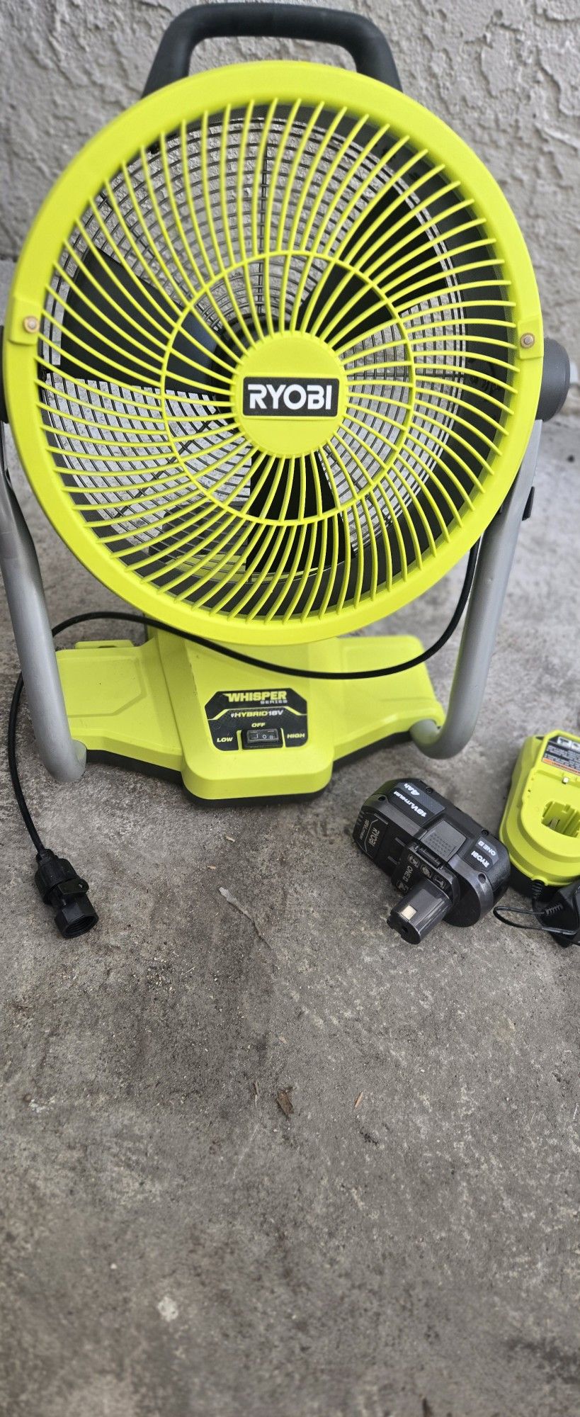 Ventilador Rioby y batería de cargador