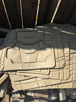 Car Mat 4 Pieces 