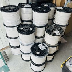 Brand New Southwire 1000-Feet 14/2 Solid Romex SIMpull CU NM-B W/G Wire Rolls.