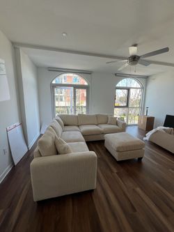 New 99x99 sectional couch with ottoman / free delivery