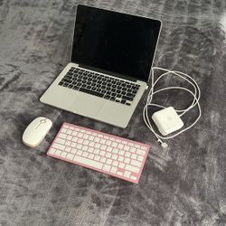 MAC Laptop w/ Wireless Mouse & Keyboard