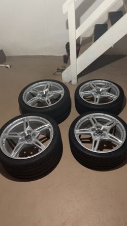 Corvette Stingray stock rims