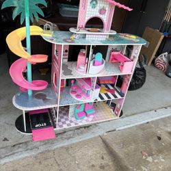 LOL Doll House