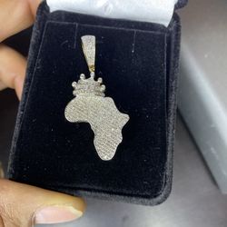 Diamond African Pendant Real 10karat Gold And Diamonds 