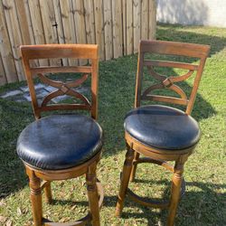 Pair Beautiful Quality Swivel Bar Chairs 29 Hight 