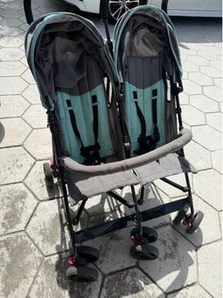 Double umbrella stroller