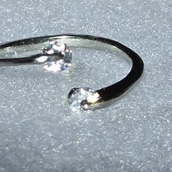 OPEN DESIGN STAINLESS STEEL FOREVER WEAR SILVER NEW SIZE 8 RING