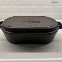 Cast iron Dutch Oven