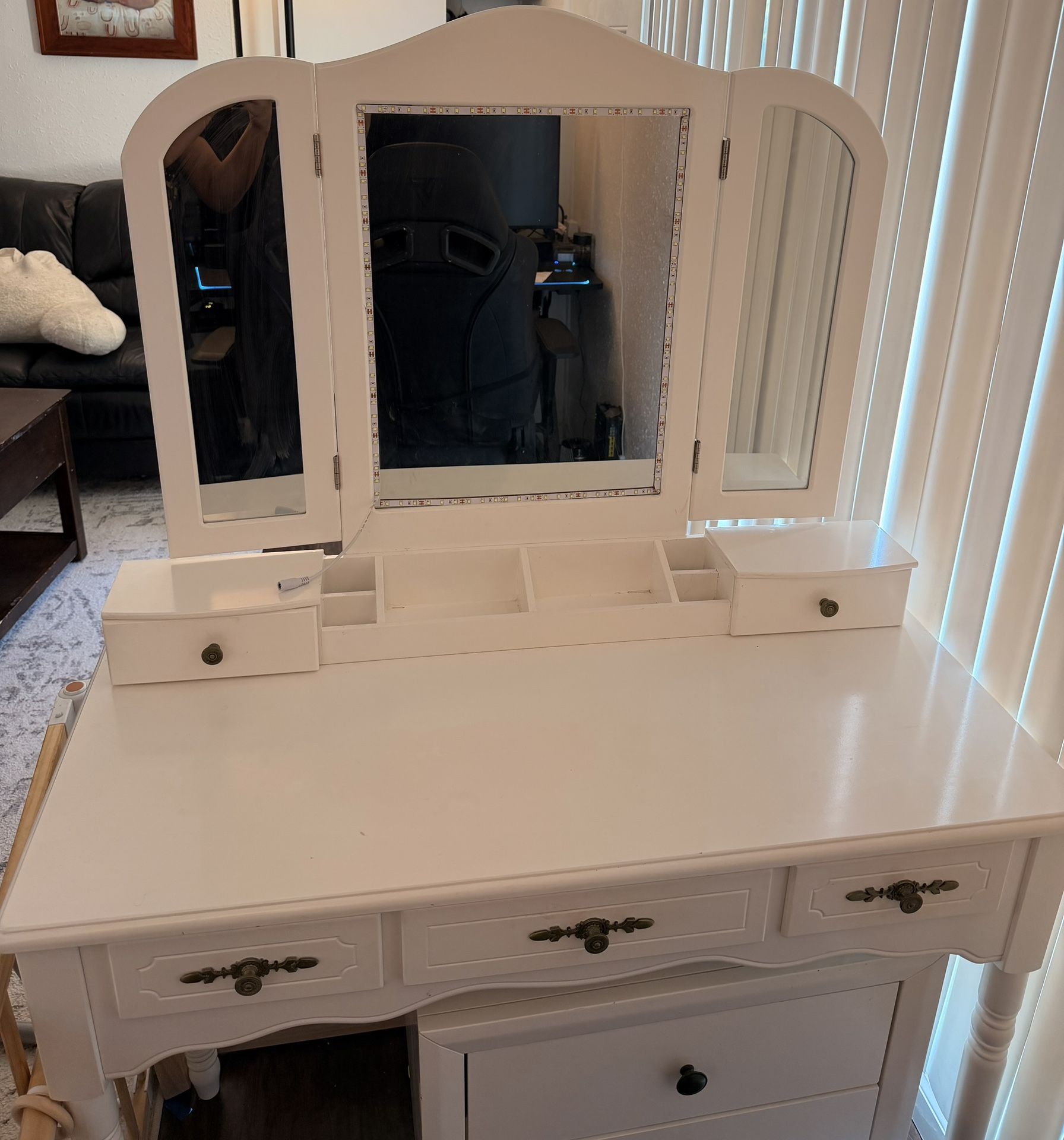 Vanity Desk