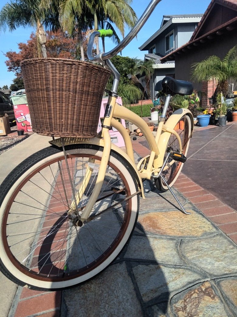 $140 OBO Firmstrong Beach Cruiser