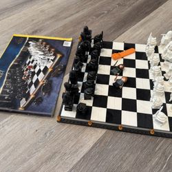 Lego 76392. Harry Potter Wizards’s Chess. Harry & Gold Mini figures are missing. 