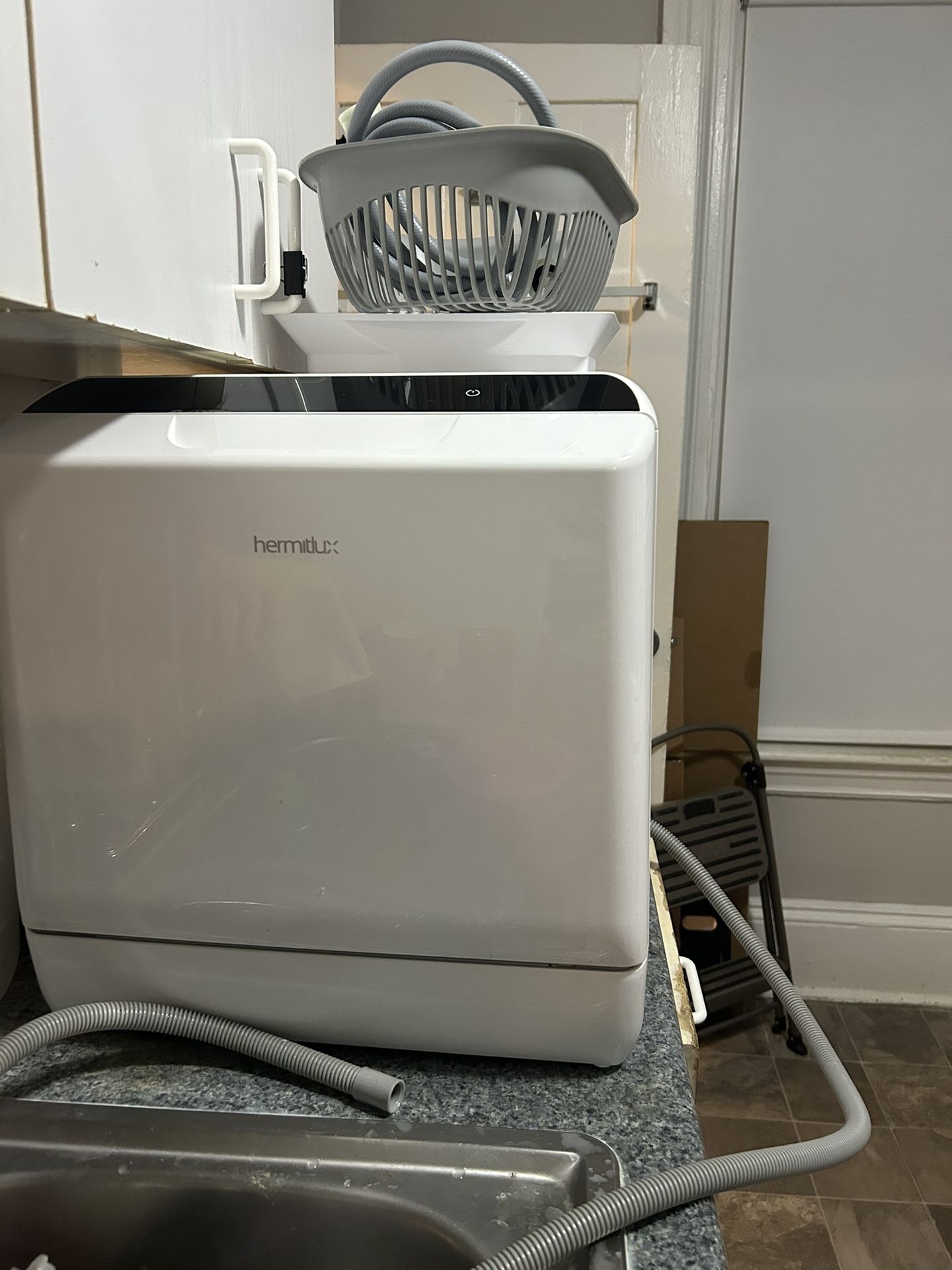 Hermitlux Countertop Dishwasher 