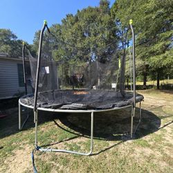 Trampoline 