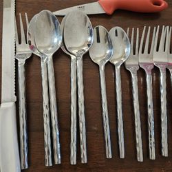 College Life Flatware Set - Upgrade Your Cooking Utensils 