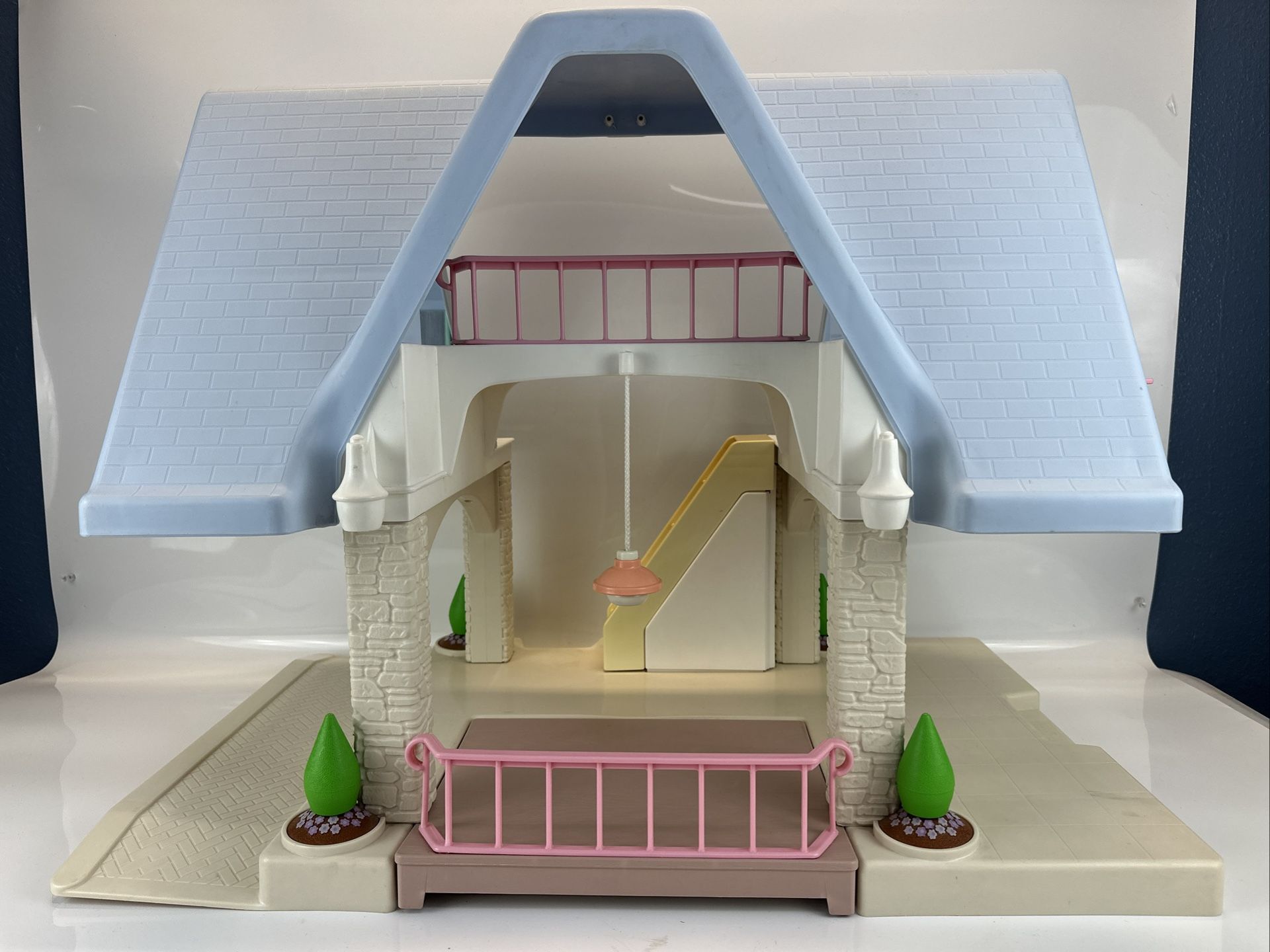 Vintage 1989 Little Tikes Blue Roof Dollhouse Playset Toy House No Furniture
