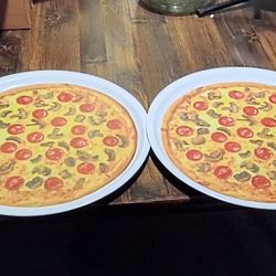 #2 VTG Plastic Pizza Serving Platters 19" Pizza Motif 