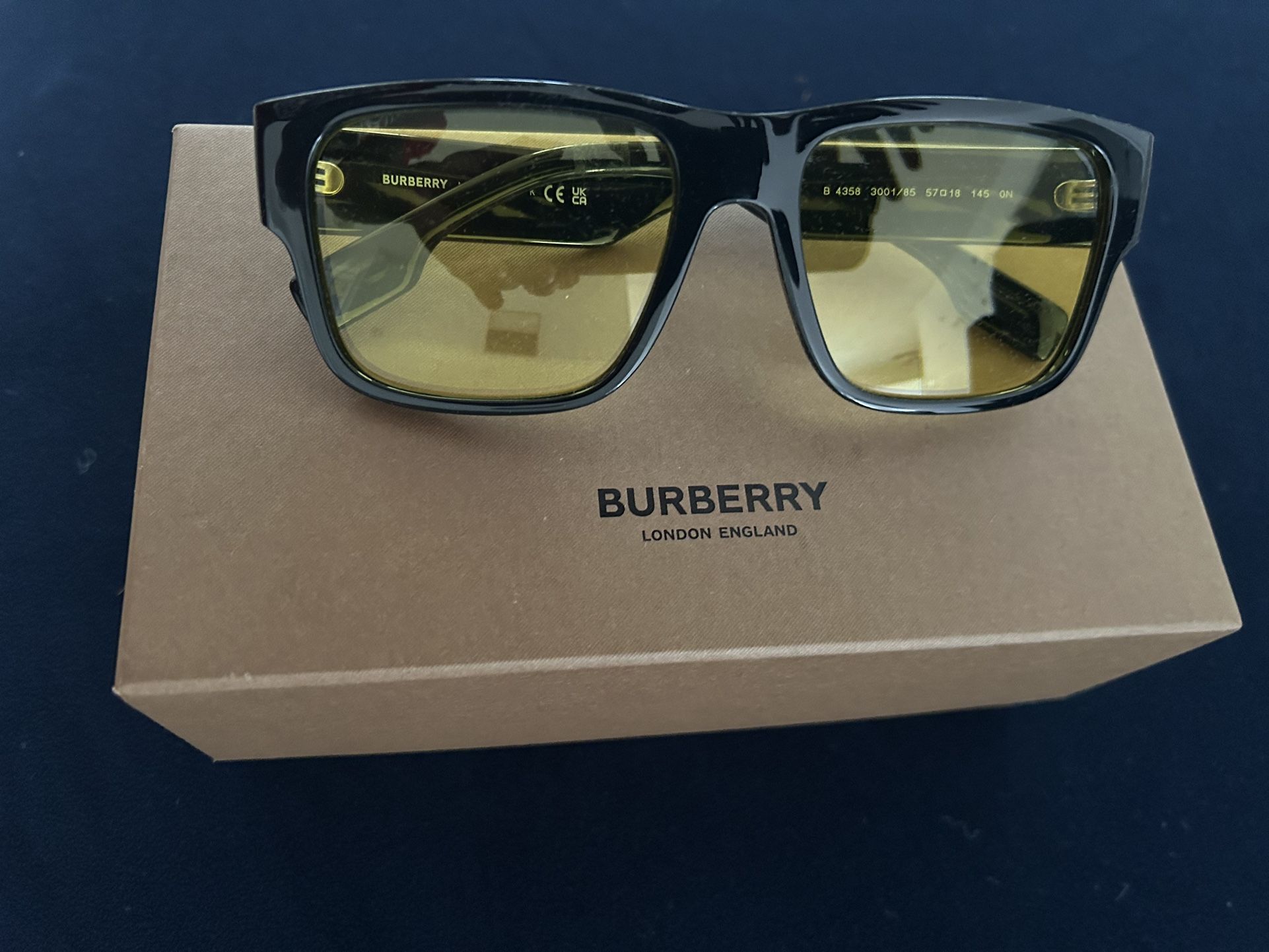 Burberry Unisex Sunglasses
