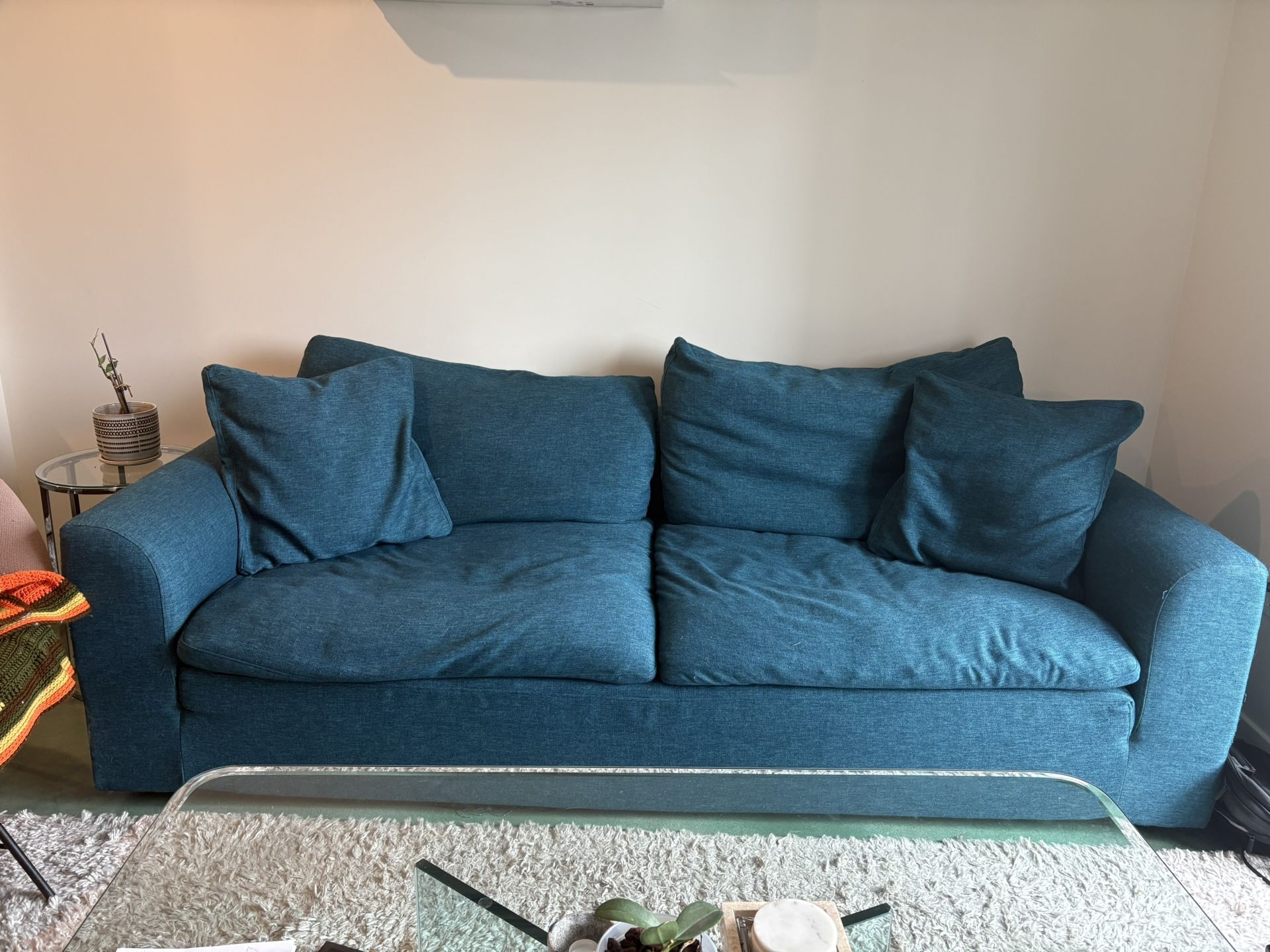 Joy Bird Sofa