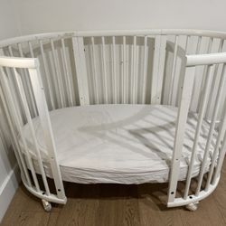 Stokke Sleepi Bed White - Convertible Set - Everything Included!!!
