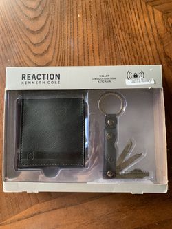 Kenneth Cole Reaction Wallet & Multifunction Keychain Set