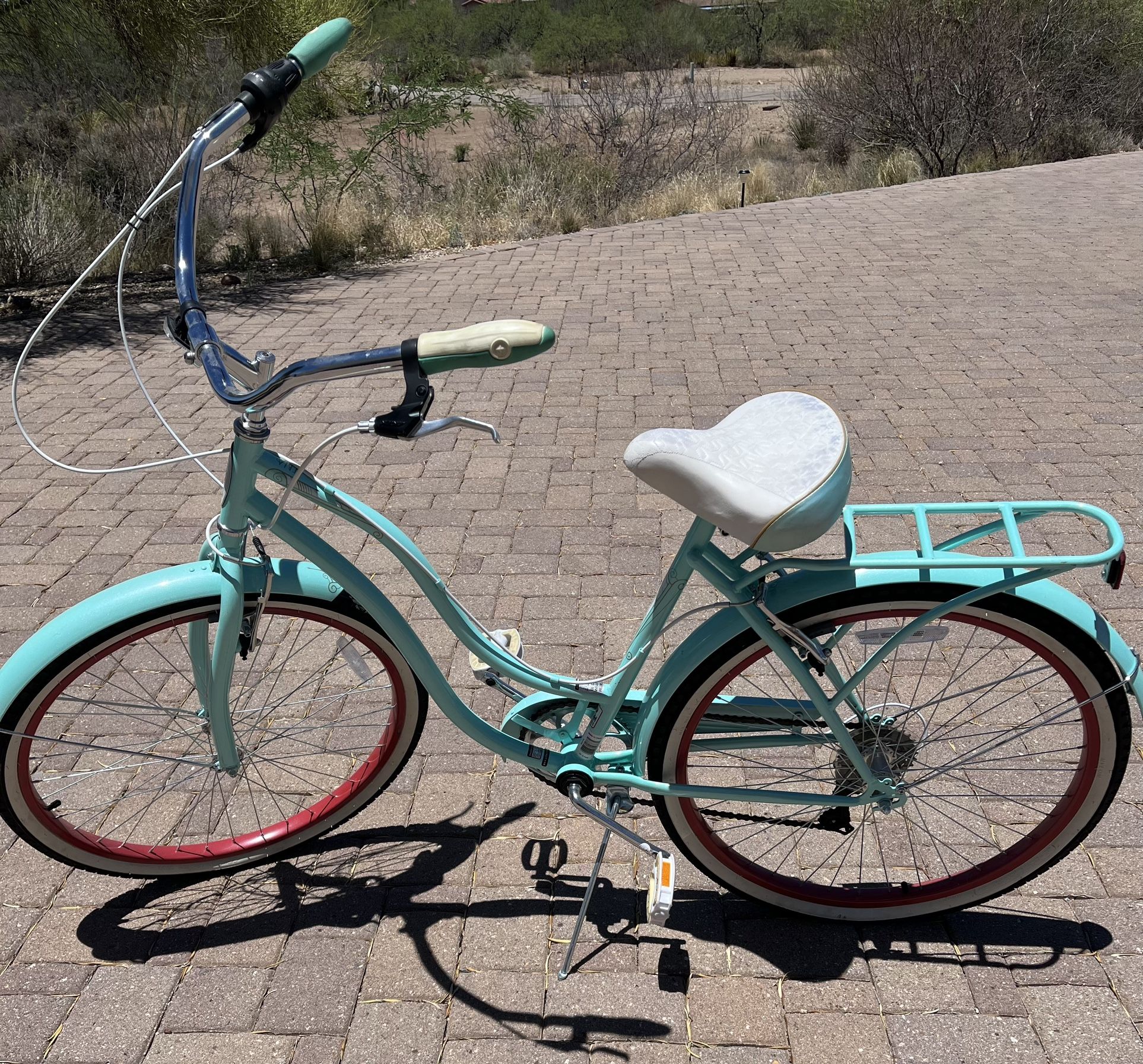Schwinn Perla 26 Inch Cruiser Bike, 7-Speed Beach Cruiser Bicycle for Women and Men, Adult Bicycle