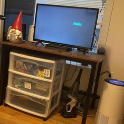 Wood And Metal Table 29.5H 43L 27.5W 