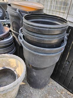 Six lawn and garden trash cans