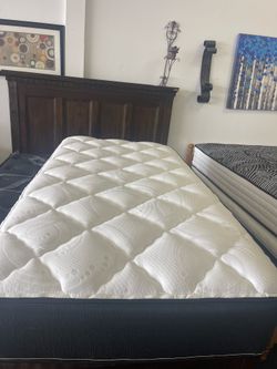 Twin mattress