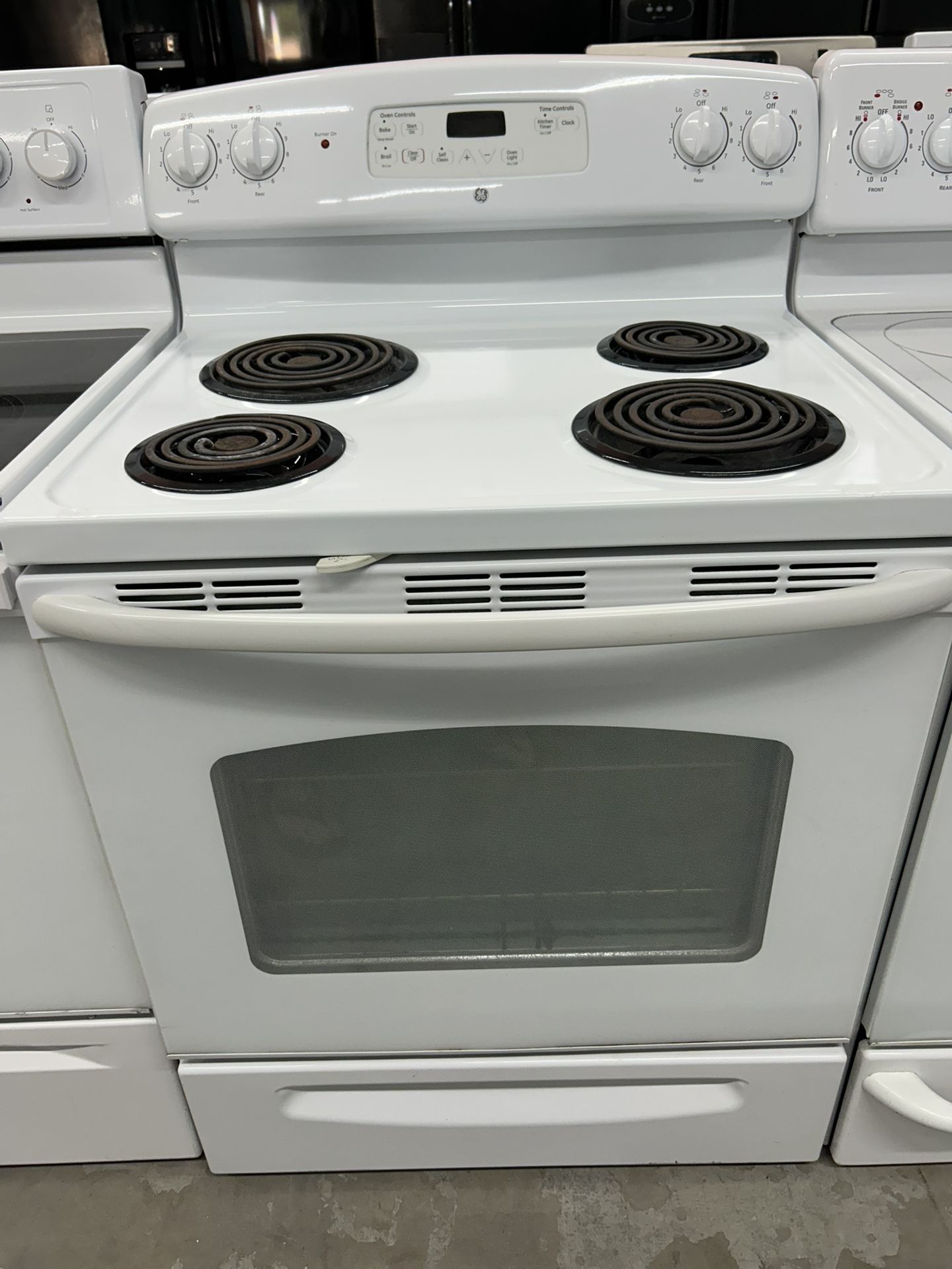 Self Clean White Stove