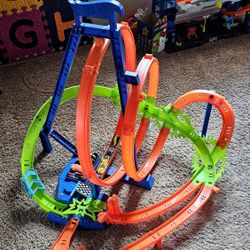 The Hot Wheels Action Epic Crash Dash