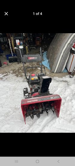 Nice craftsman 2 stage snow blower