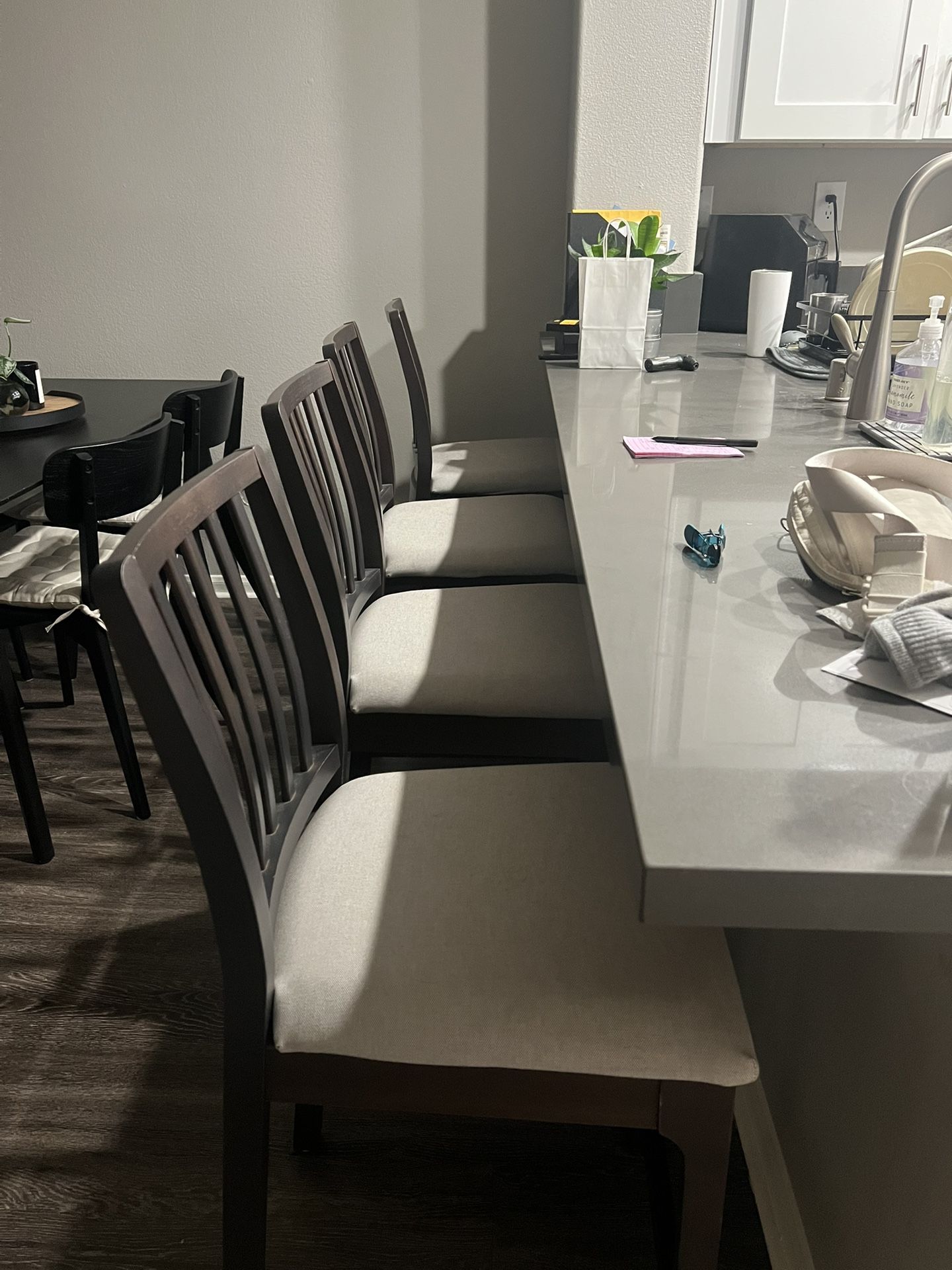 4 Counter Height Bar Stool Chairs 