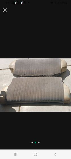 Datsun 510 Rear sedan Seats