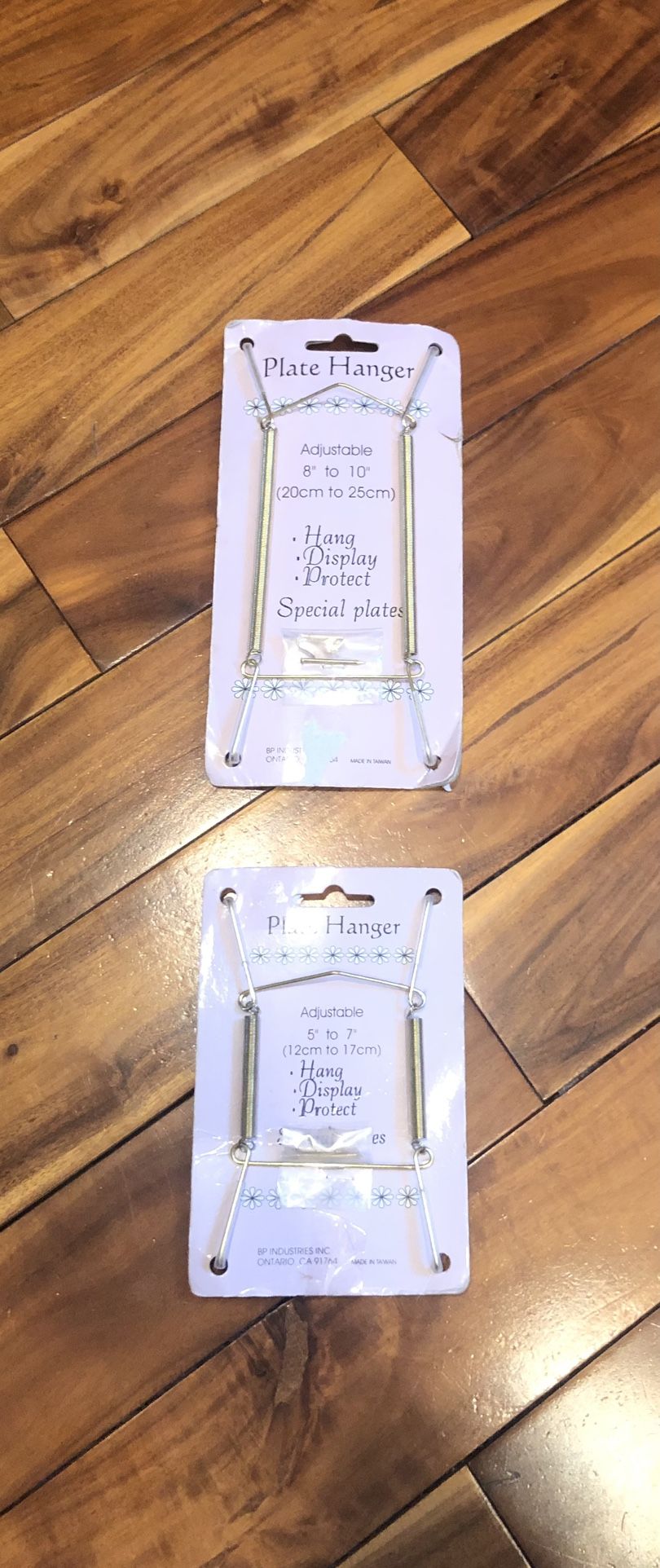 Plate Hangers (2 For $5)