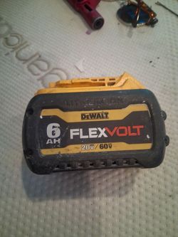 6ah  flexvolt  20v/60v.   Dewalt