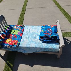 Toddler bed