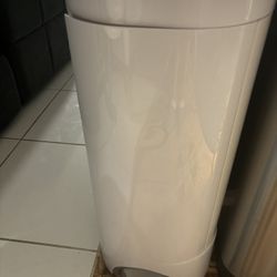 Munchkin Diaper pail 
