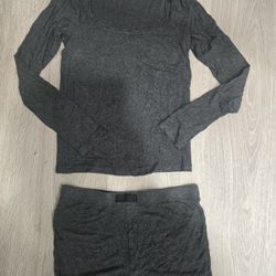 VICTORIA'S SECRET PAJAMA SET SIZE SMALL