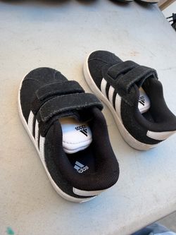 Adidas shoes size 6K